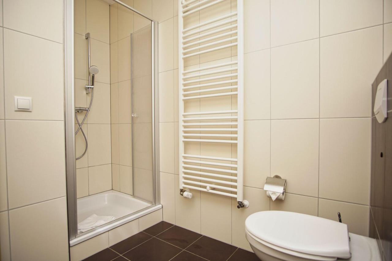 Schicke Fewo Mit Terrasse, Gratis Nutzung Vom Ahoi Erlebnisbad Und Sauna In Sellin - Haus De Niege Wech Fewo 02 Тіссов Екстер'єр фото